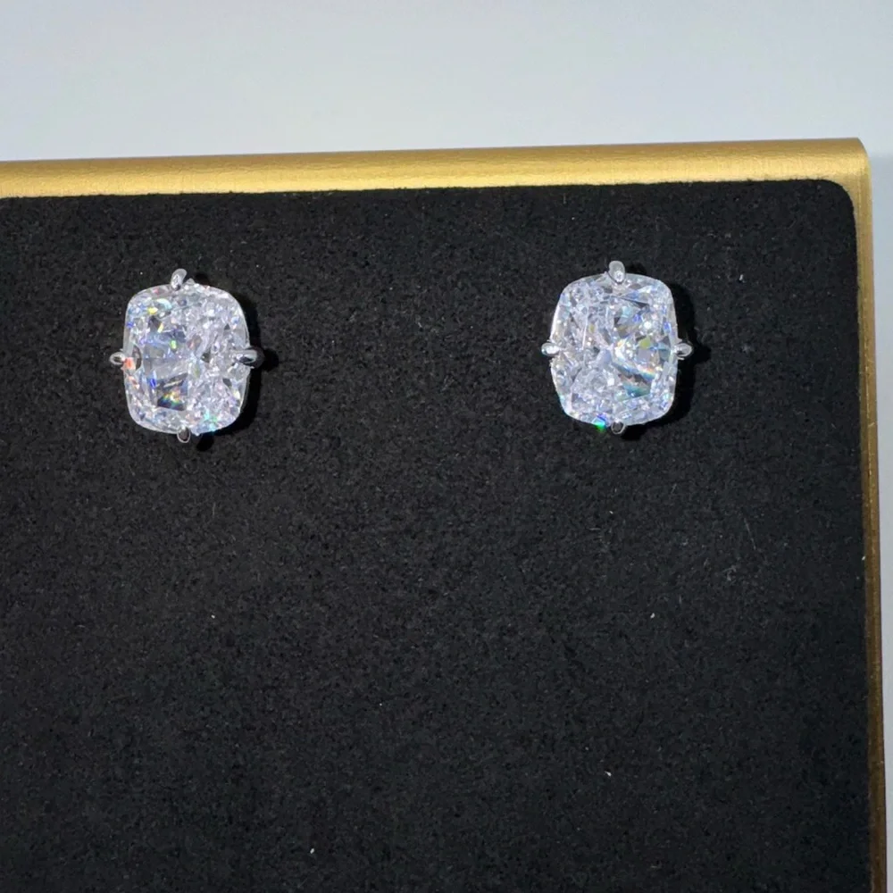 18k 2ct Radiant Studs - Picture 8 of 14